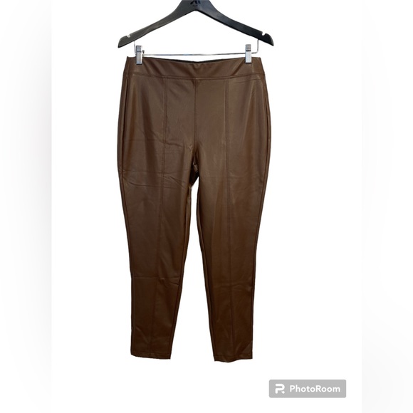 NWT Cavalini Faux Leather Pants. Size XL - Picture 2 of 2